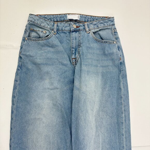 ASOS Relaxed Straight Women's size 30 Medium Wash Blue Denim Jeans - Picture 2 of 5